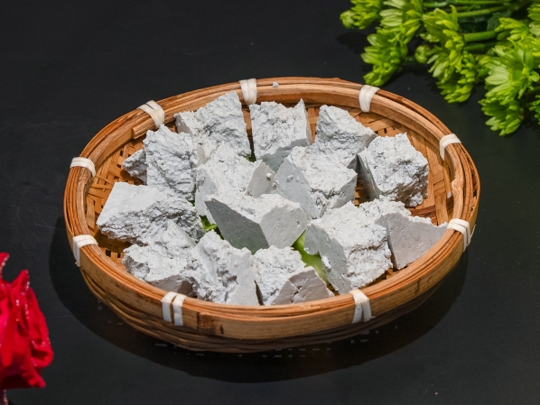 苗家黑豆花